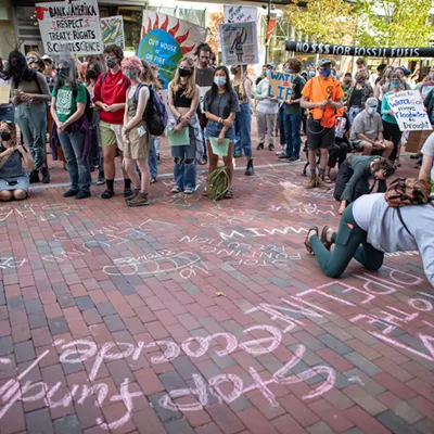 Image: Slideshow: Scenes From the Burlington Stop Line 3 March and Rally