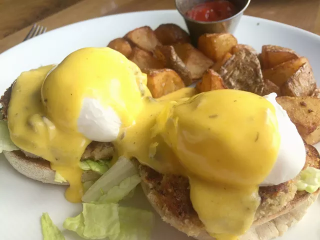 Alice Eats: Benedict Brunch at Bleu