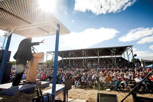 Spokesman: Sanders to Decide on Presidential Run Within Weeks