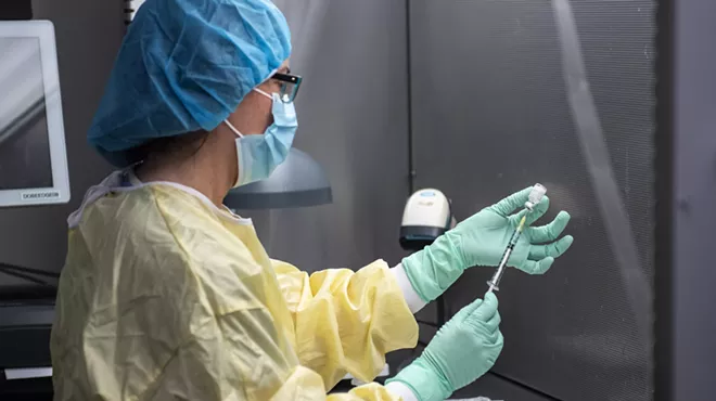 Image: Springfield Hospital Forced to Toss 860 Spoiled COVID-19 Vaccine Doses