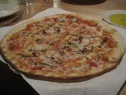 Three Tomatoes in Williston Will Close on Saturday