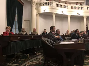 Vermont Legislature Adjourns As Veto Threats Loom