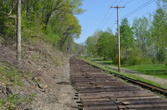 Vermont Railway Extends Track Along the Burlington Bike Path