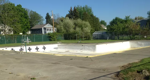 Facing Another Dry Summer, Winooski Residents Press for a New City Pool