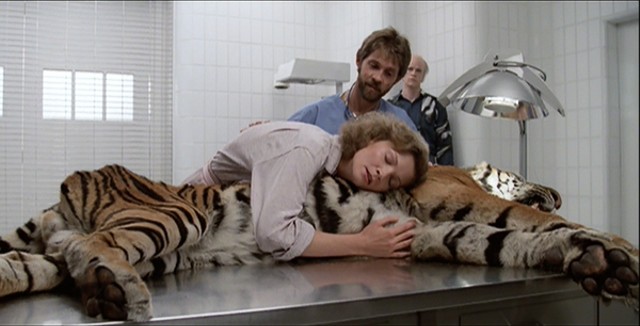 One of the strangest and most memorable images in Manhunter. - DE LAURENTIIS ENTERTAINMENT GROUP