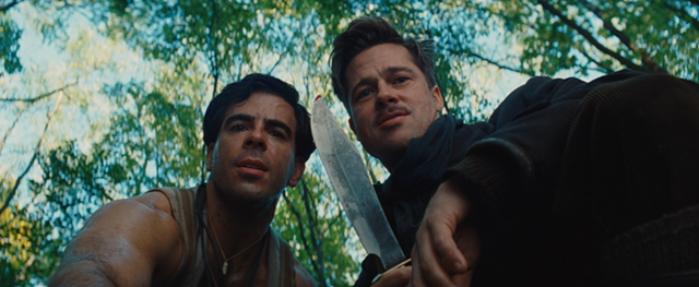 Eli Roth and Brad Pitt in Inglourious Basterds - THE WEINSTEIN COMPANY