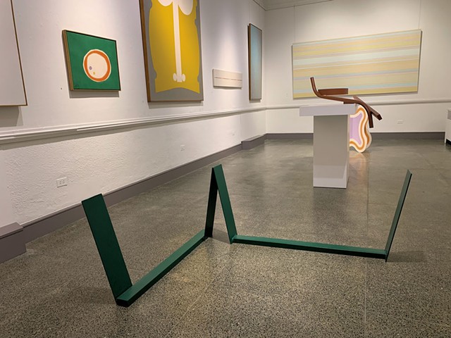 "Color Fields" installation view, with "Green Sleeper" by Anthony Caro in foreground - AMY LILLY