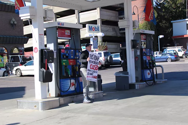 Protesting Exxon, Bill McKibben Arrested at Burlington Gas Station