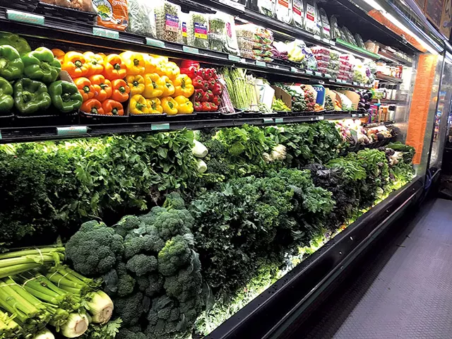 Shaw's Grocery Worker in Middlebury Diagnosed With COVID-19
