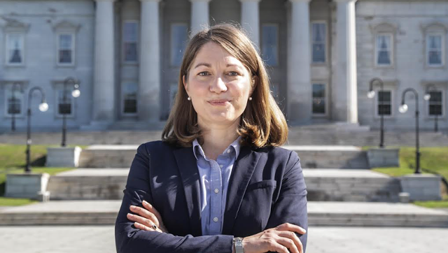 Zuckerman, Gray Top Their Fields in Vermont Campaign Fundraising (2)