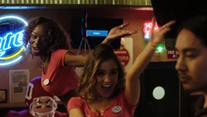 Couch Cinema: 'Support the Girls'