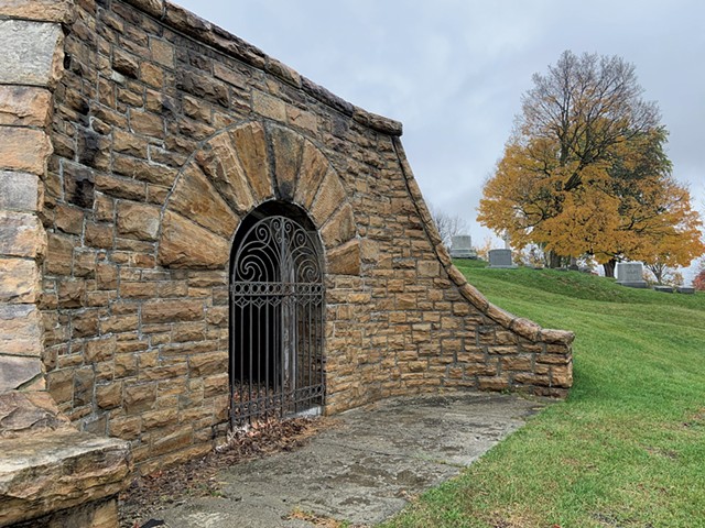 Receiving vault at Prospect Cemetery in Vergennes - KEN PICARD ©️ SEVEN DAYS