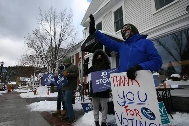 Citing Civic Duty and Tradition, Vermonters Make Snowy Treks to the Polls (3)