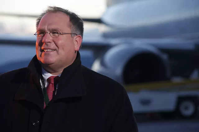 Union Wants Burlington to Fire Airport Director Gene Richards