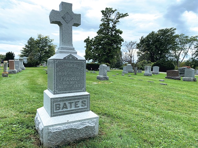 Gravestone of Stephen and Frances Bates at Prospect Cemetery in Vergennes - DAN BOLLES ©️ SEVEN DAYS