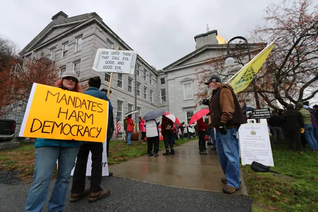 Vermont Lawmakers Approve Bill That Allows Towns to Require Masks (6)