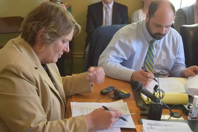 Moulton to Leave Commerce Agency for Vermont Technical College