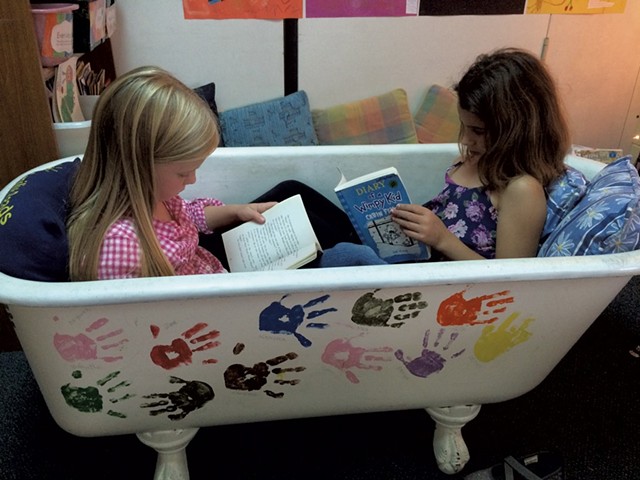 A bathtub for independent work in Katie LeFrancois' Richmond Elementary School classroom