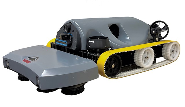 Armach's autonomous hull-grooming vehicle - COURTESY