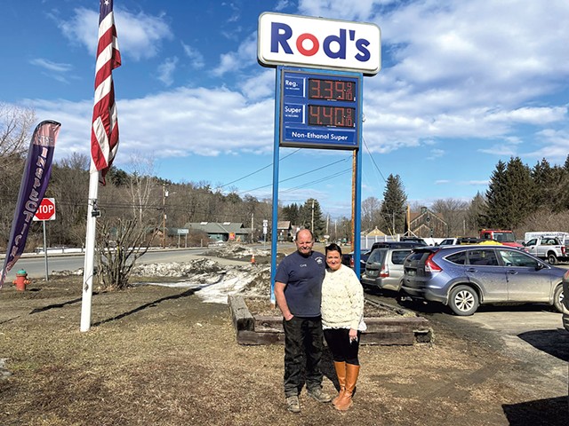 Greg and Julie Winchester of Rod's Towing &amp; Repair - SALLY POLLAK