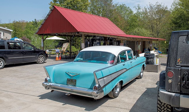 Queen Bee's Snack Bar - CALEB KENNA