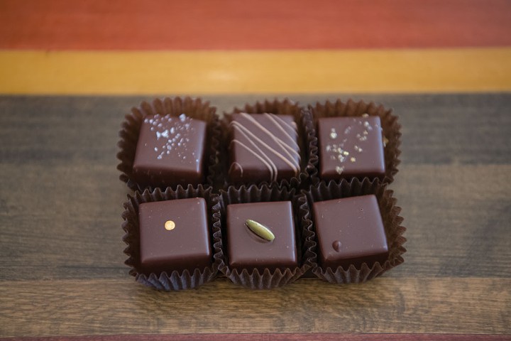 Les Chocolats de Chlo&eacute; truffle - DARIA BISHOP
