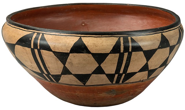 Attributed to Monica Silva [Kewa (Santo Domingo Pueblo)], Dough Bowl, ca. 1920, Collection of Shelburne Museum, Anthony and Teressa Perry Collection of Native American Art. - COURTESY OF ANDY DUBACK