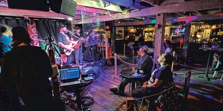 Best small live music hot spot