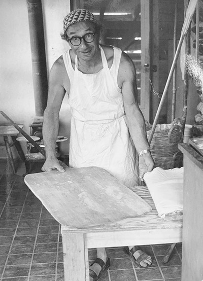 Jules Rabin baking in 1981