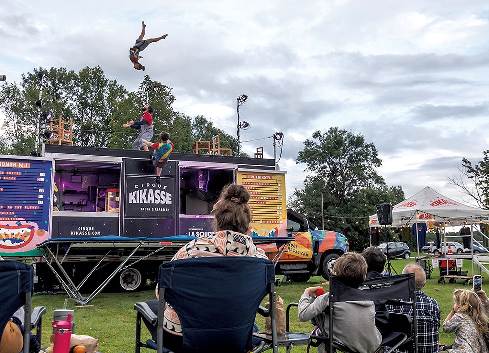 Cirque Kikasse in Vergennes - LUKE AWTRY