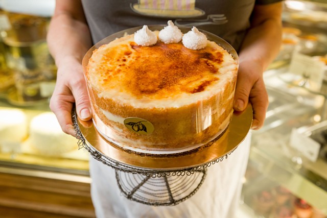 Crème brûlée cake at Mirabelles - FILE: OLIVER PARINI