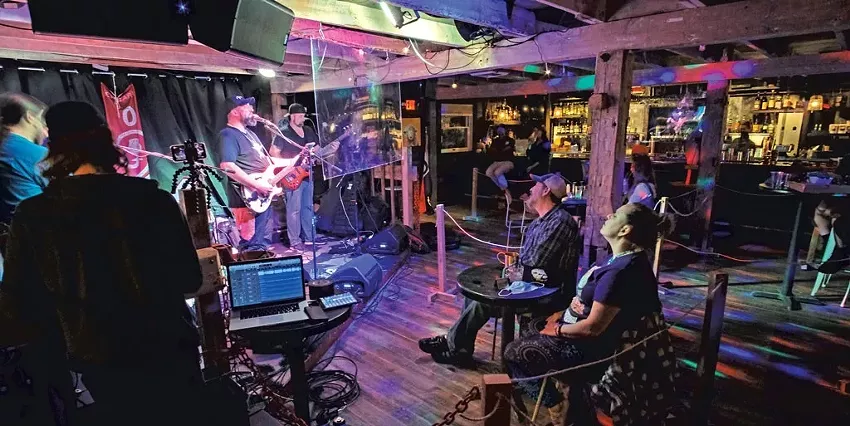 Best small live music hot spot