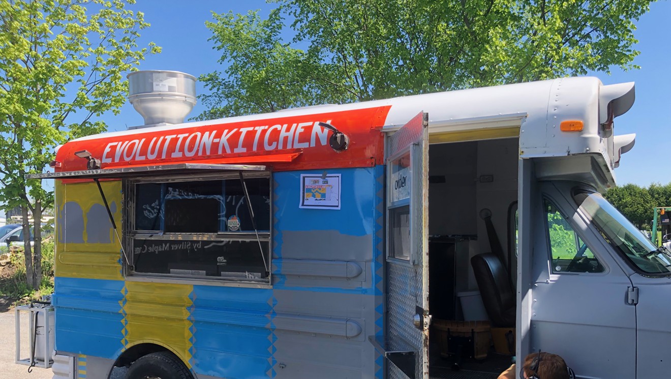 Evolution Kitchen Rentable Food Truck Gears Up at Foodaroo Bite Club