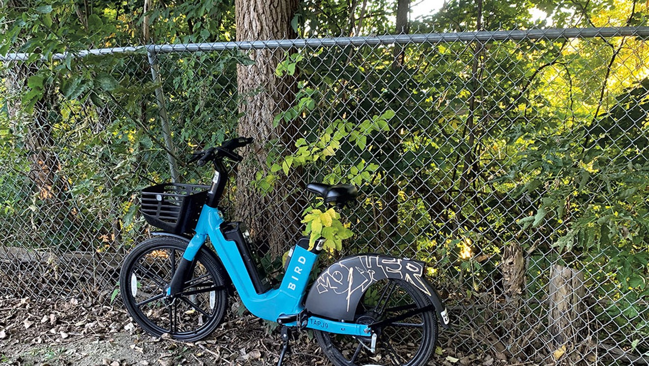 Lyft store dockless bikes