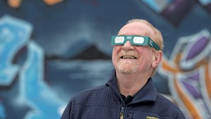 DO: Wear proper eye protection to view the eclipse.