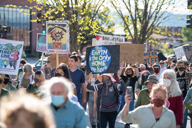 Slideshow: Scenes From the Burlington Stop Line 3 March and Rally