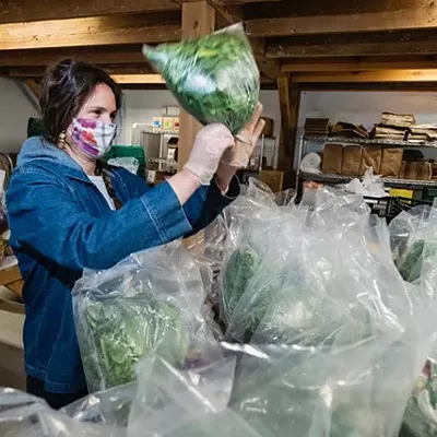 Image: Vermont Foodbank Bags $9 Million Gift From Billionaire MacKenzie Scott