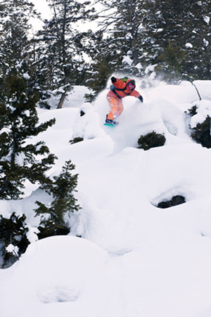 Les adeptes de sports de neige doivent-ils porter un équipement de