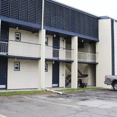 Image: Low-Barrier Shelter to Run Year-Round at Former Champlain Inn