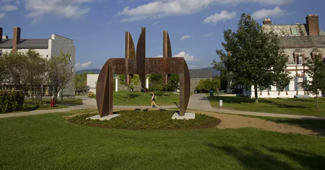 Middlebury College Installs (Yet Another) Massive Public Sculpture